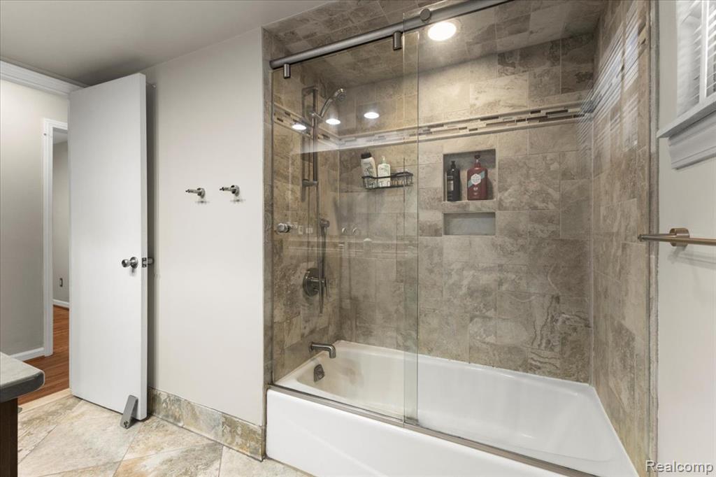 52443 Pappy Lane, Shelby Twp, MI 48316 — Photo 19