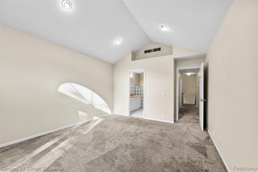 5237 Royal Vale Lane, Dearborn, MI 48126 — Photo 16