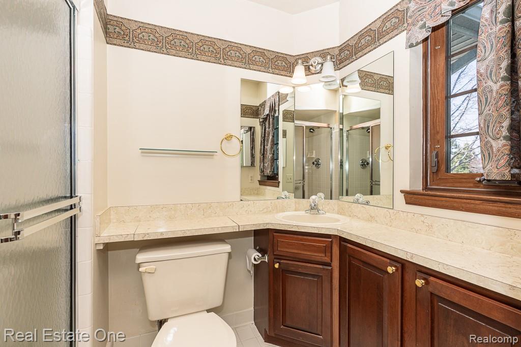 48790 Mill Bank Court, Utica, MI 48315 — Photo 23
