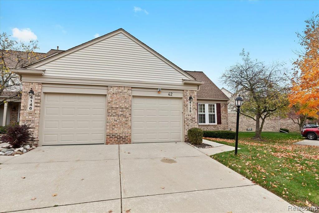4138 HUNTERS Circle E, Canton, MI 48188 — Photo 2