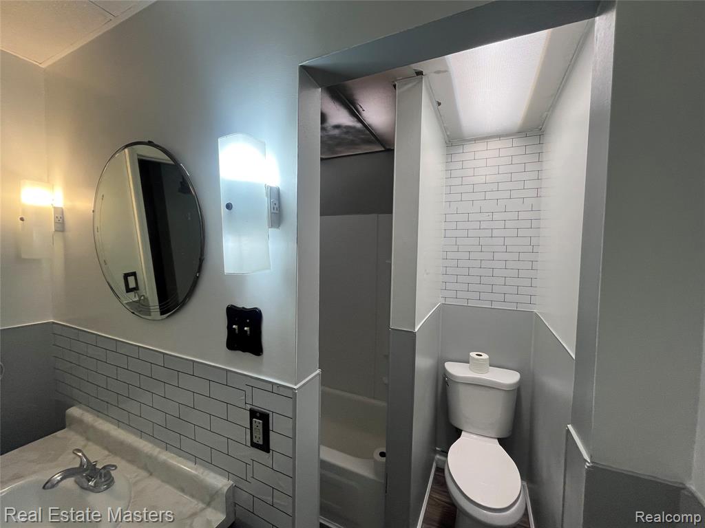 2108 MILITARY Street, Port Huron, MI 48060 — Photo 21
