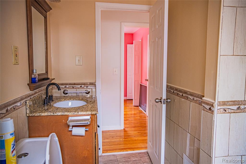 4420 Katherine Street, Dearborn Heights, MI 48125 — Photo 19