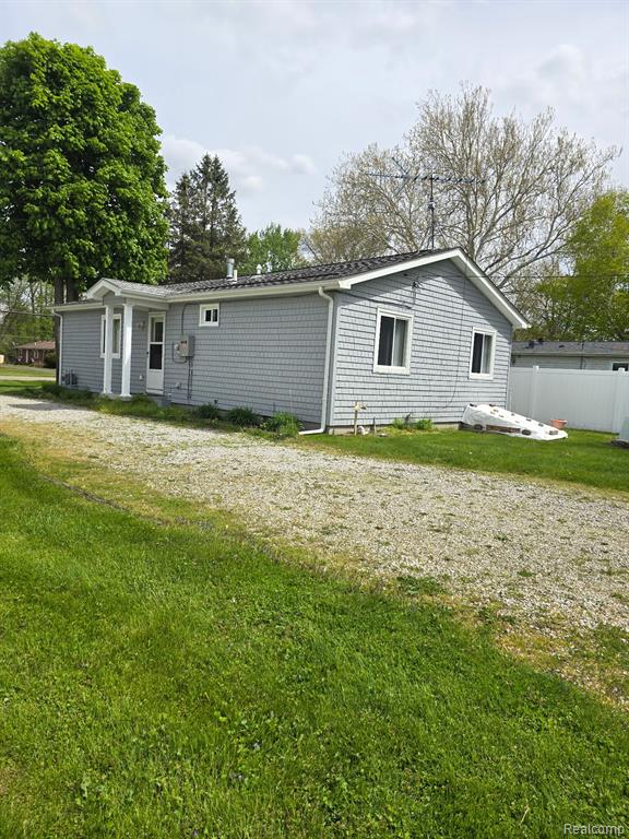 12929 Matthews Street, Carleton, MI 48117 — Photo 40