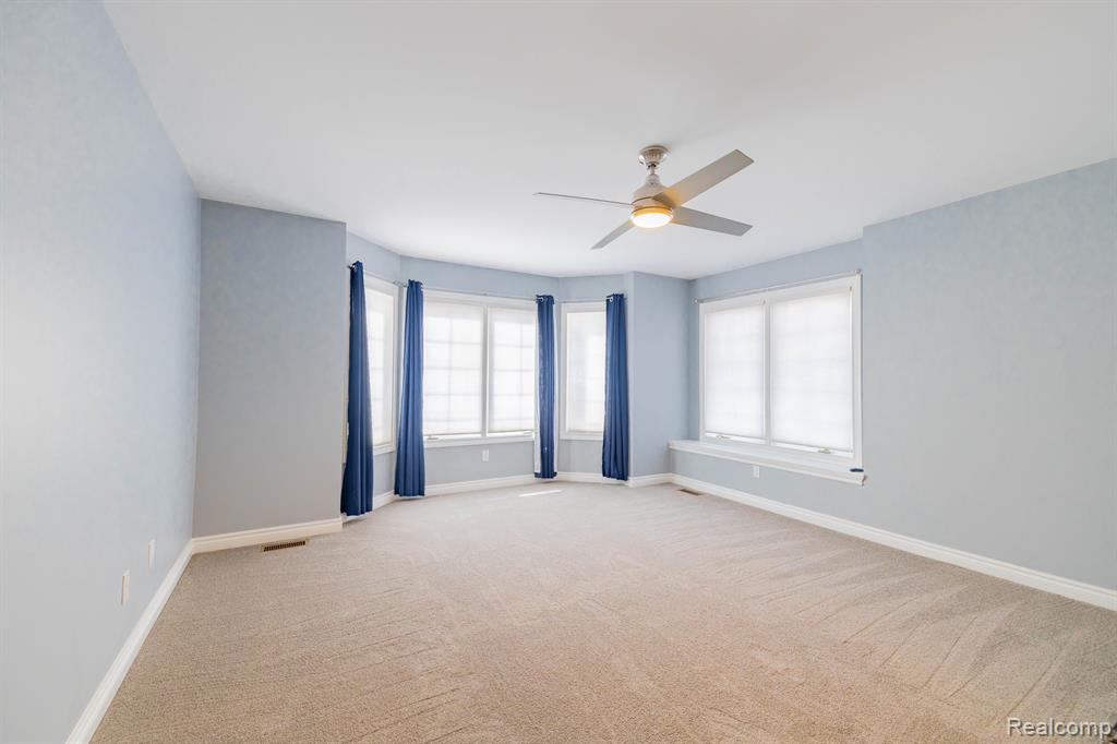 6458 ENCLAVE Drive, Clarkston, MI 48348 — Photo 38