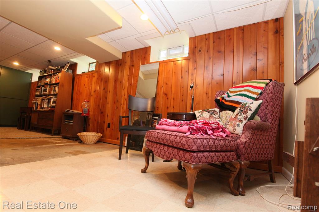 483 Rochdale Drive S, Rochester Hills, MI 48309 — Photo 34