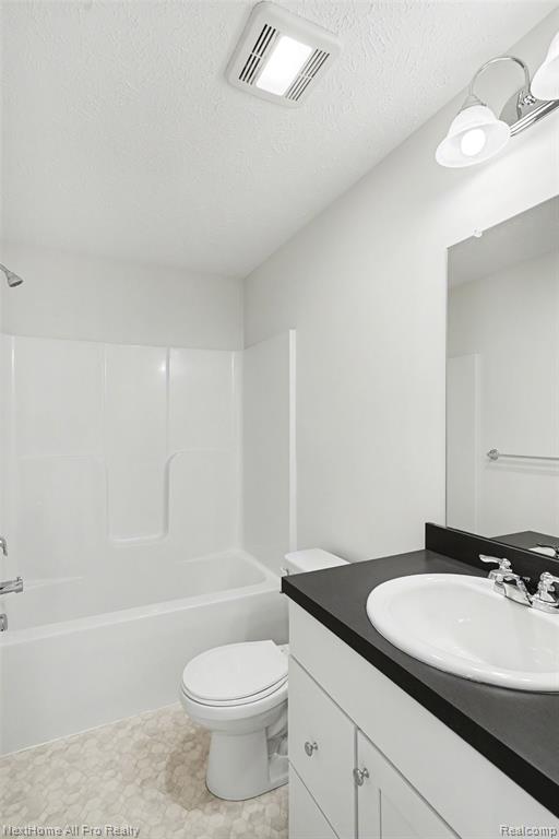 3827 Zaharas Lane, 26, Okemos, MI 48864 — Photo 22