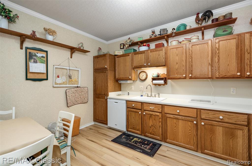 41769 Webster Court, Novi, MI 48377 — Photo 9