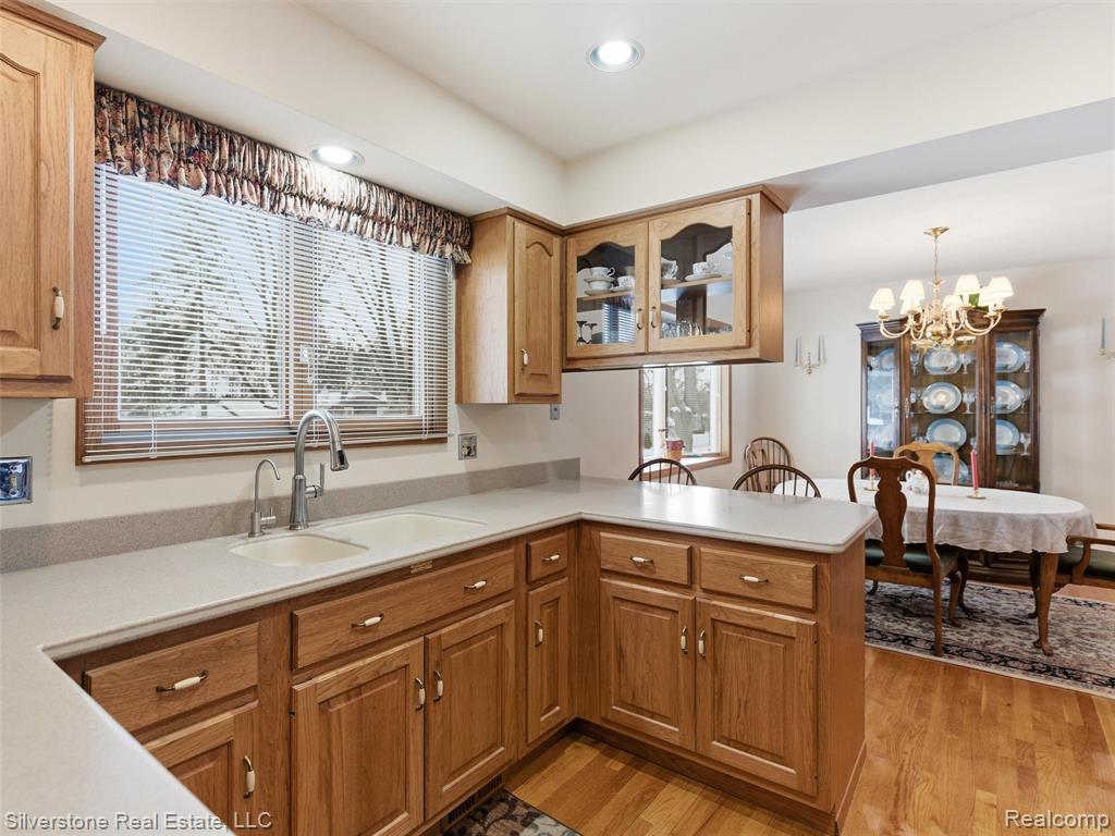 6766 Vernmoor Drive, Troy, MI 48098 — Photo 17
