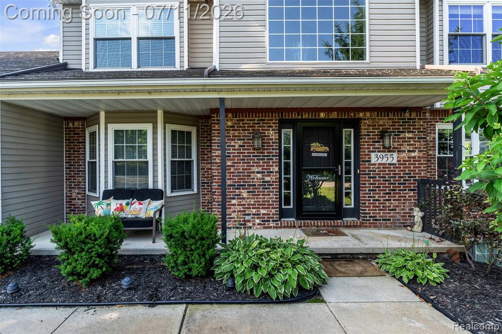 3955 Forest Edge Drive, Commerce Twp, MI 48382 — Photo 2