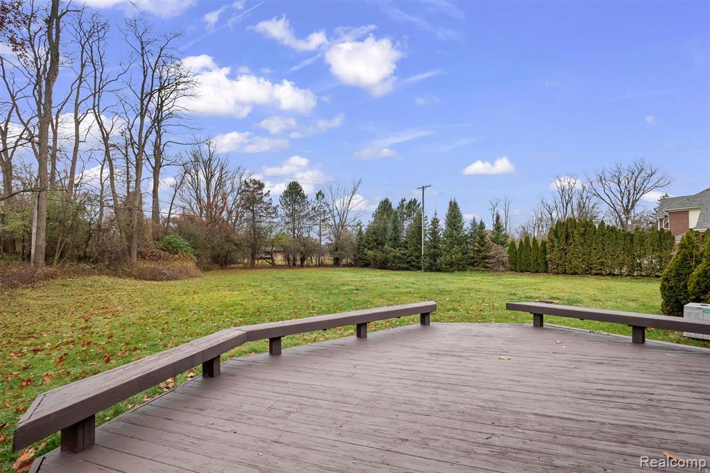 5570 FORMAN Drive, Bloomfield Hills, MI — Photo 22