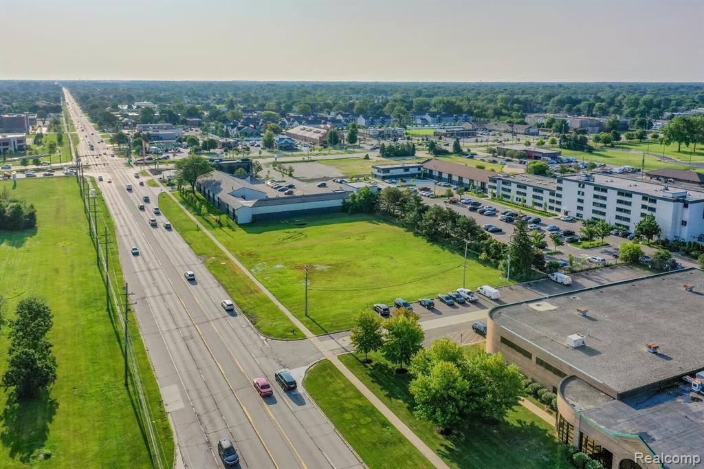 7700 15 Mile Road, Sterling Heights, MI 48312 — Photo 9