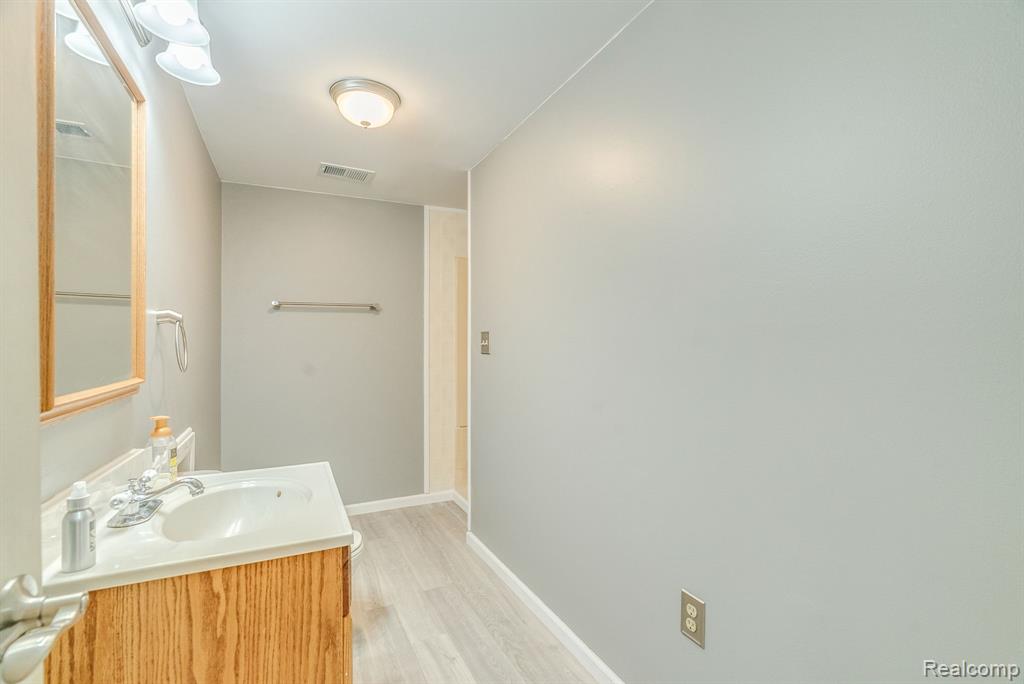 500 Connecticut Avenue, Marysville, MI 48040 — Photo 34