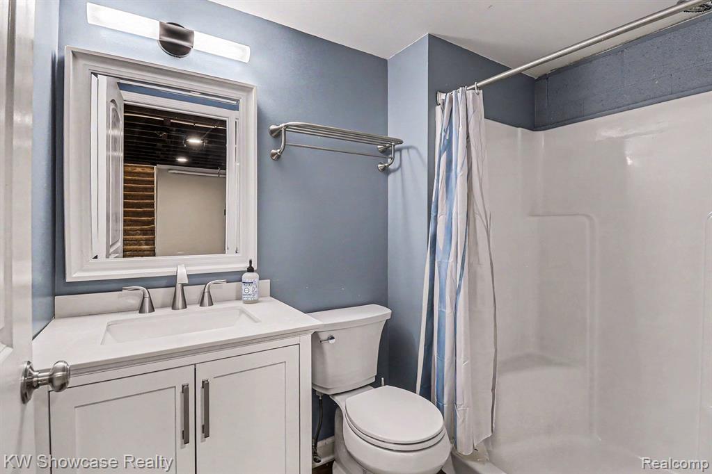 2572 Ridge Road, White Lake, MI 48383 — Photo 23