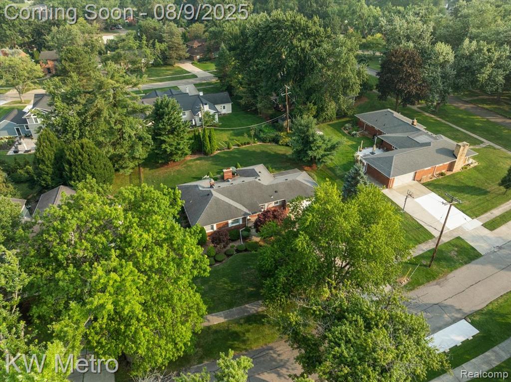 18241 Dunblaine Avenue, Beverly Hills, MI 48025 — Photo 16
