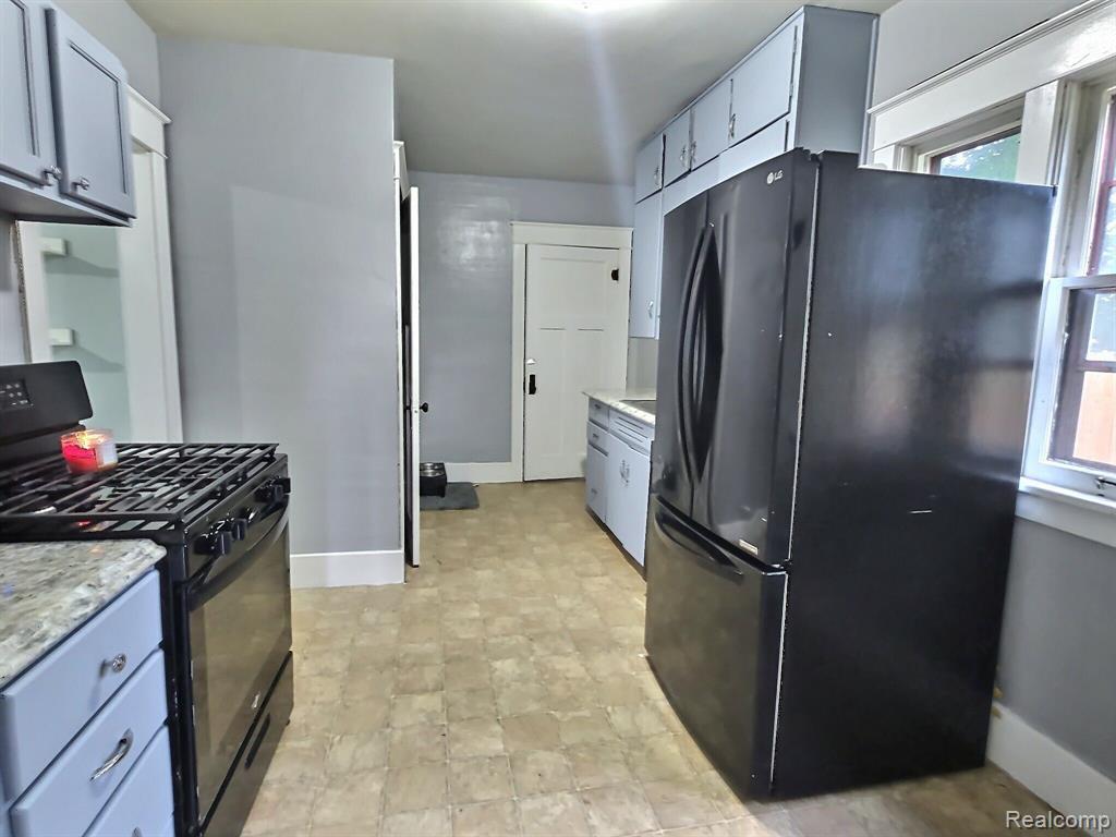 5014 FORD Street, Swartz Creek, MI 48473 — Photo 9