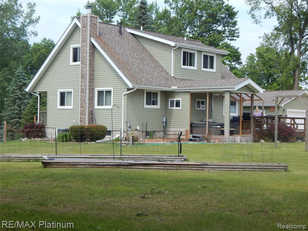 2025 W Rose Center Road, Holly, MI 48442 — Photo 5