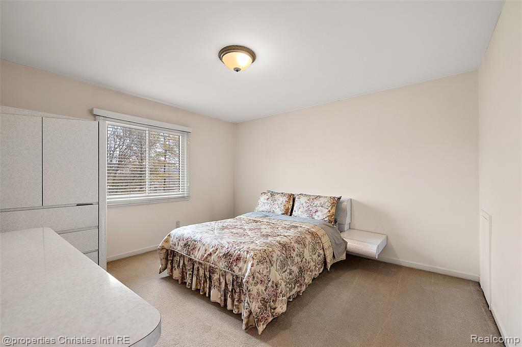 43159 La Bouquet Court, Sterling Heights, MI 48314 — Photo 55