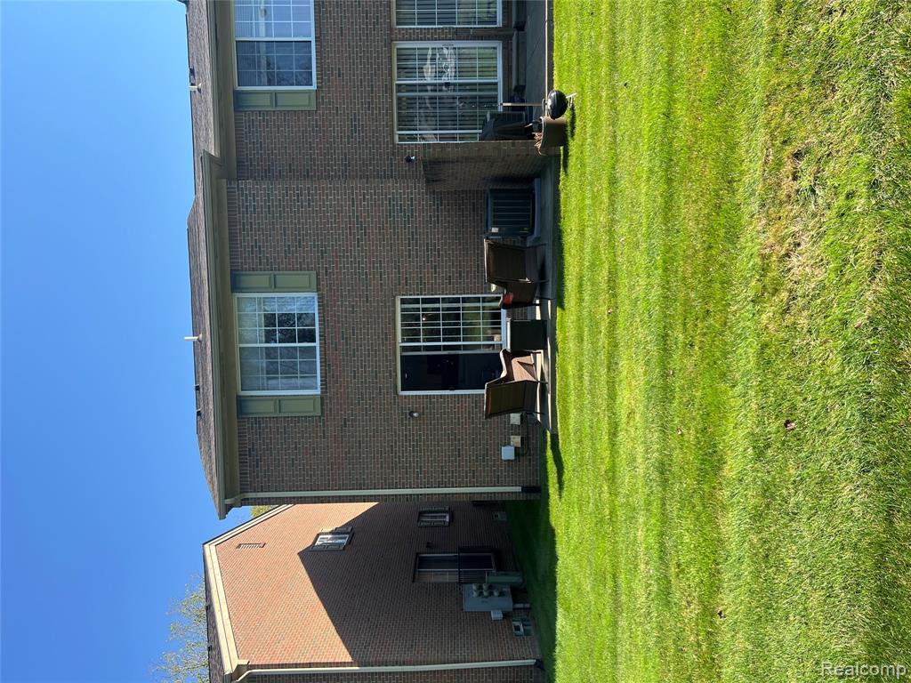 9065 Newport Way, 19, Livonia, MI 48150 — Photo 27