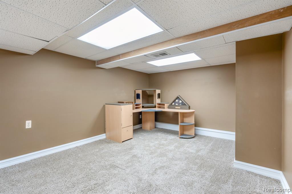 24263 Marine Avenue, Eastpointe, MI 48021 — Photo 29