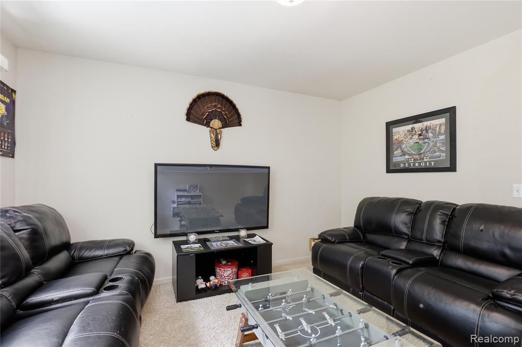 2067 Ashford Drive, Davison, MI 48423 — Photo 23