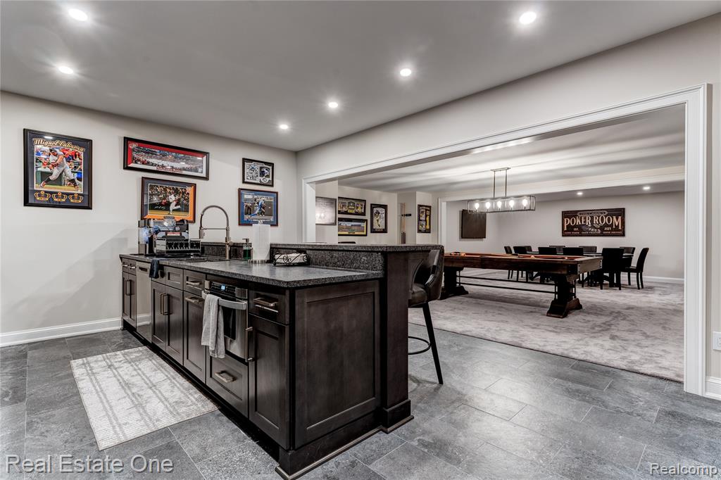 3370 Bloomcrest Drive, Bloomfield Hills, MI, 48304