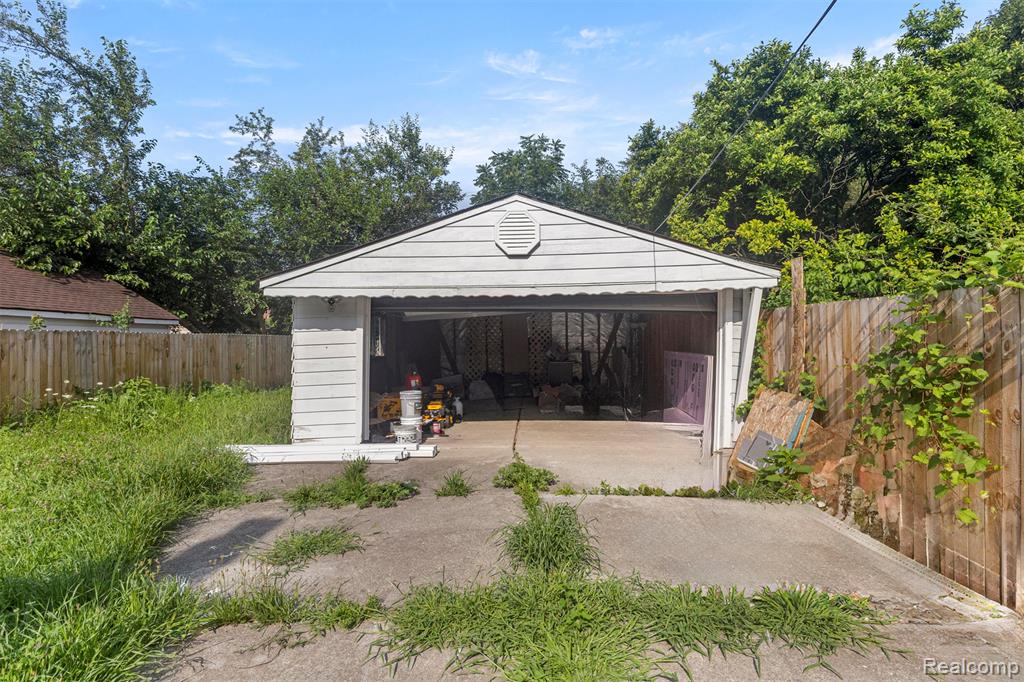 6365 Warwick Street, Detroit, MI 48228 — Photo 30