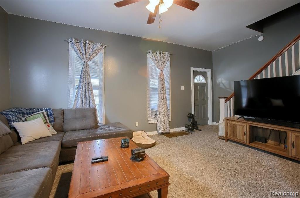 936 Pine Street, Port Huron, MI 48060 — Photo 3