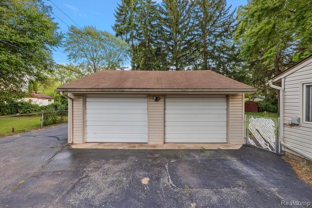 4535 Pinedale Avenue, Clarkston, MI — Photo 36