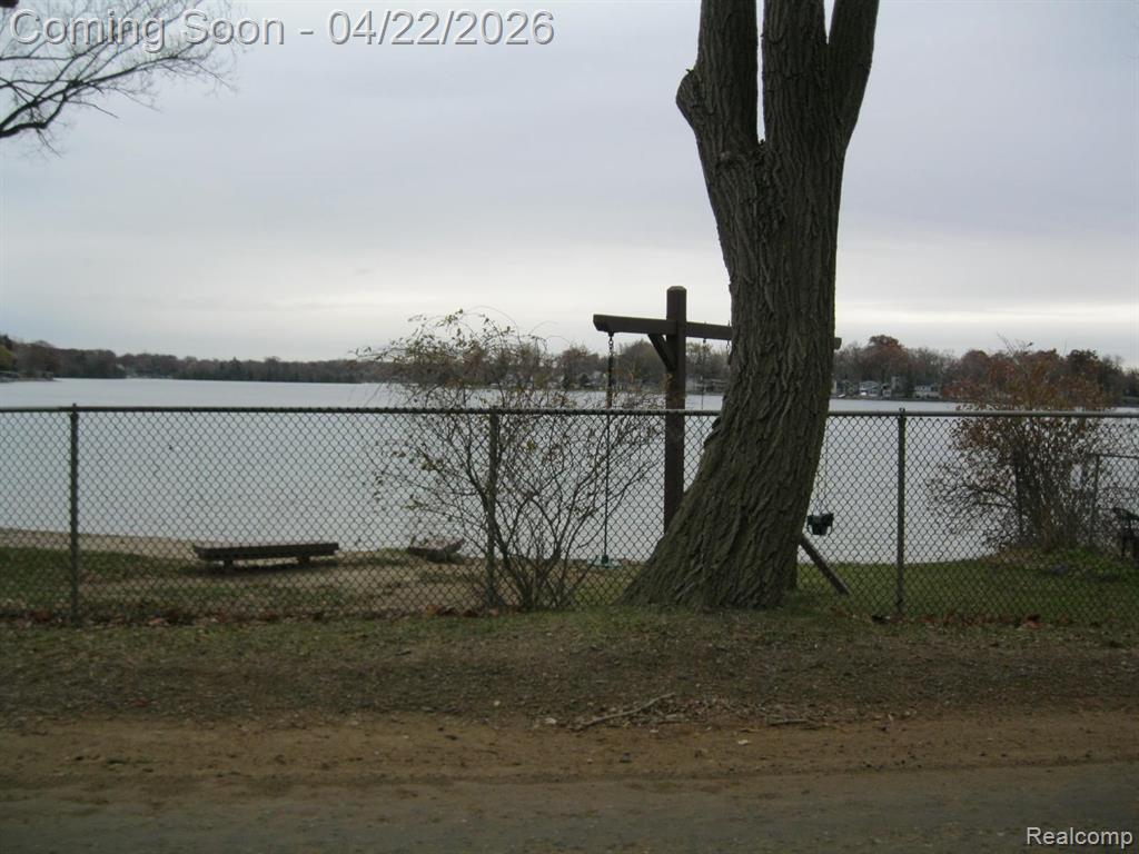 4916 Hillock, Highland, MI 48356 — Photo 24