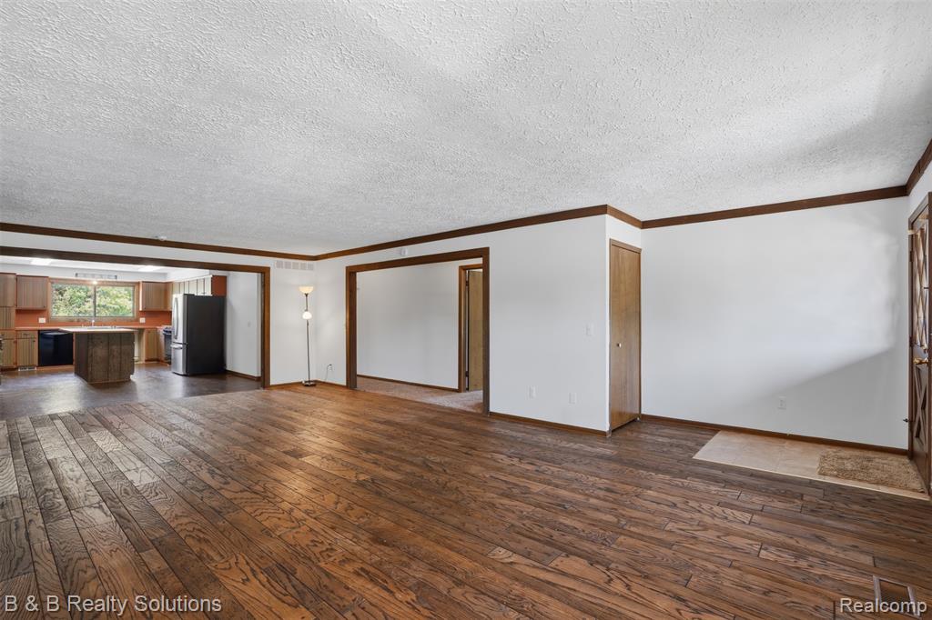 780 N Van Dyke Road, Almont, MI 48003 — Photo 7