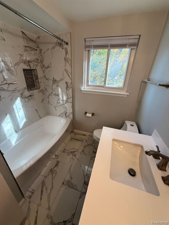7072 Lee Crest Drive, West Bloomfield, MI — Photo 13