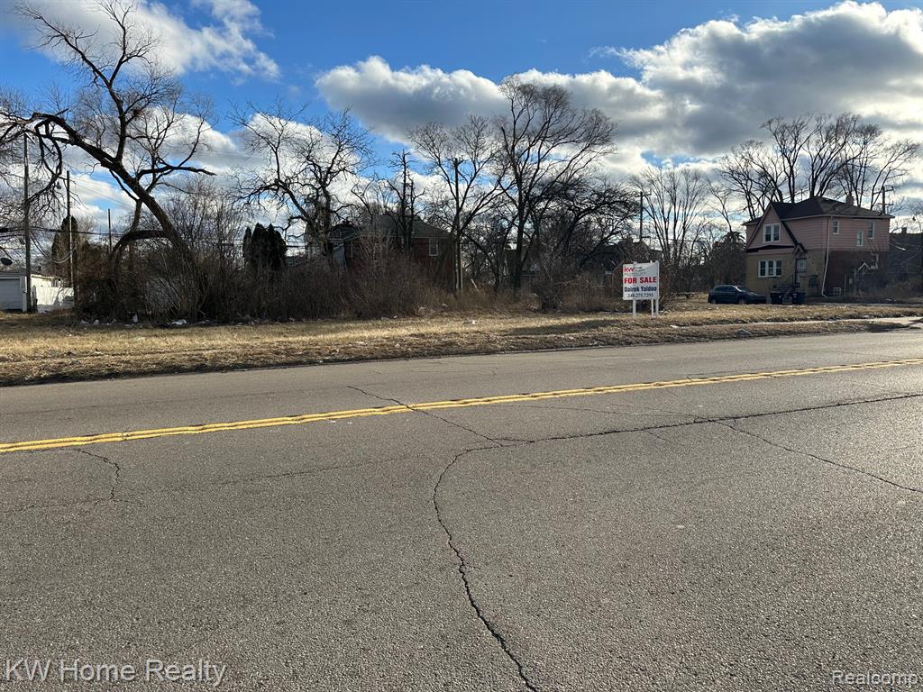 3302 E 7 MILE Road, Detroit, MI 48234 — Photo 4