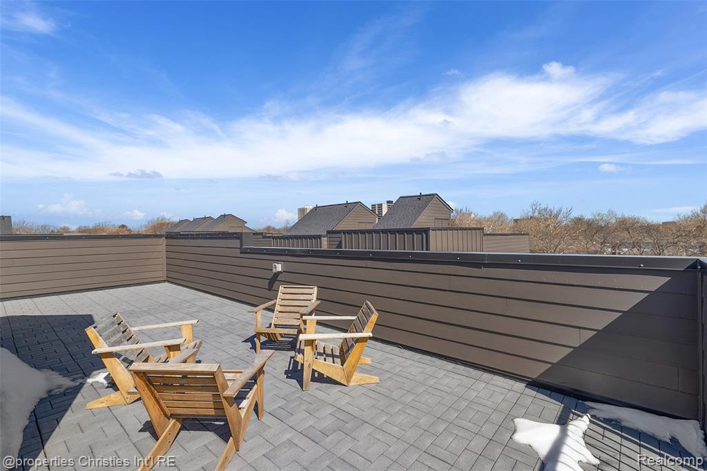 1041 HAMPTON Circle, 43, Detroit, MI 48207 — Photo 30