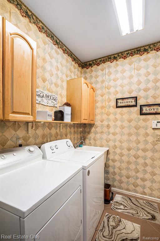 7476 Colchester Lane, West Bloomfield, MI — Photo 26