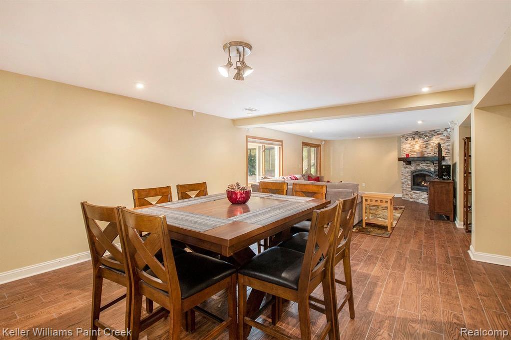 556 ORCHARD RIDGE Drive, Lake Orion, MI 48362 — Photo 22
