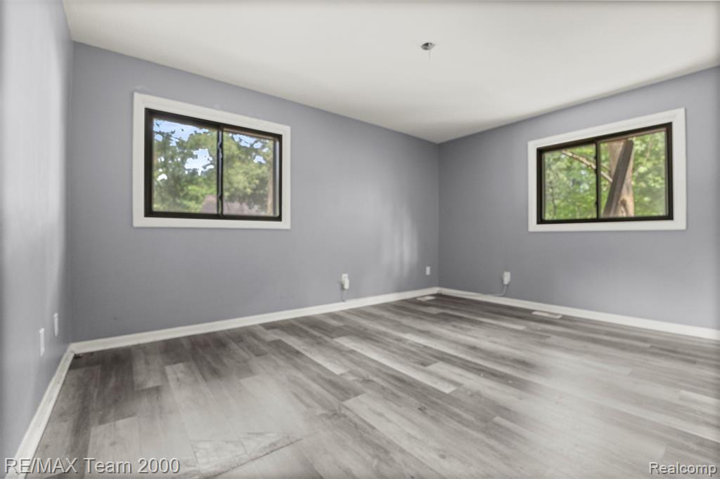 5445 Pine View Drive, Ypsilanti, MI 48197 — Photo 14
