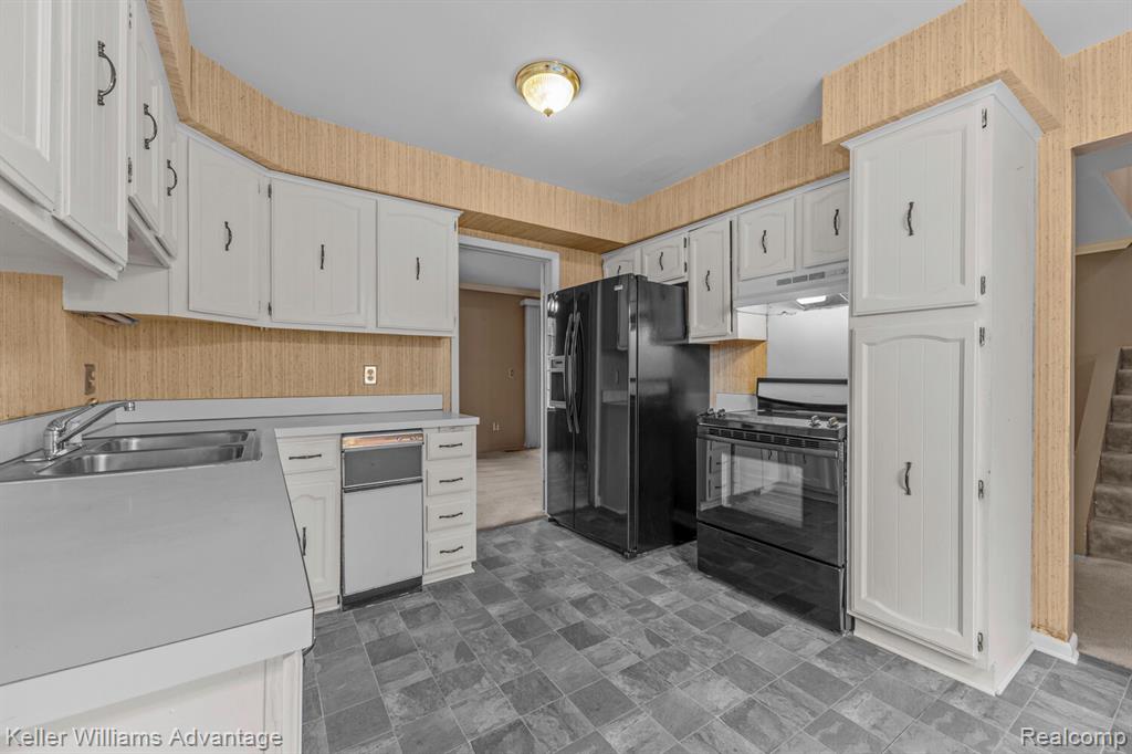 26692 Summerdale Drive, Southfield, MI 48033 — Photo 15