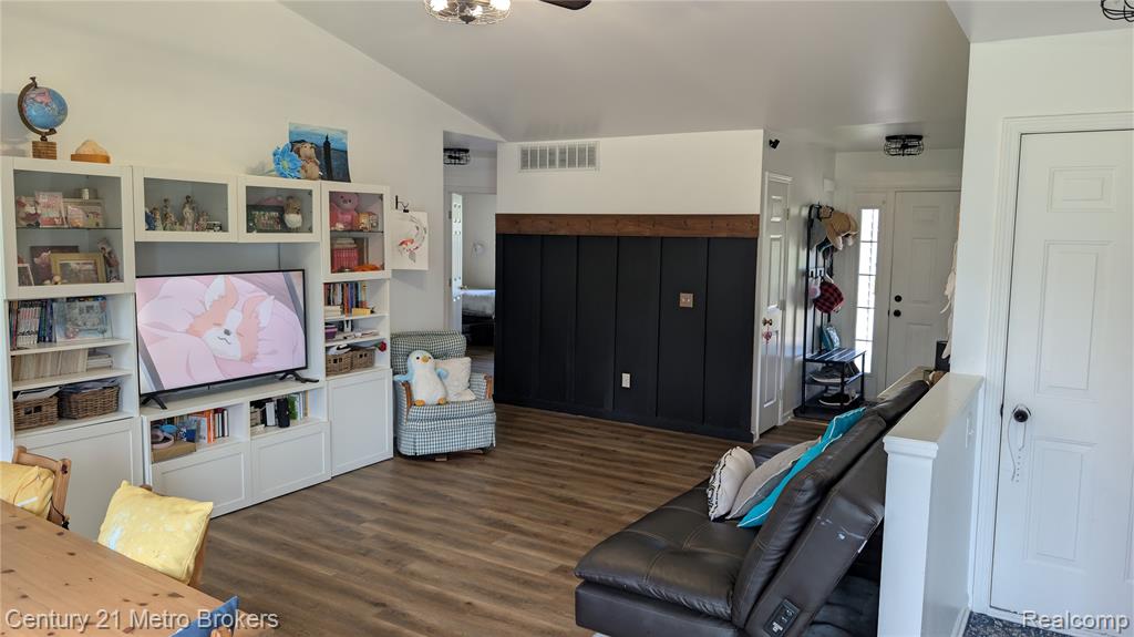 6138 Deer Park Pass, Grand Blanc, MI 48439 — Photo 5