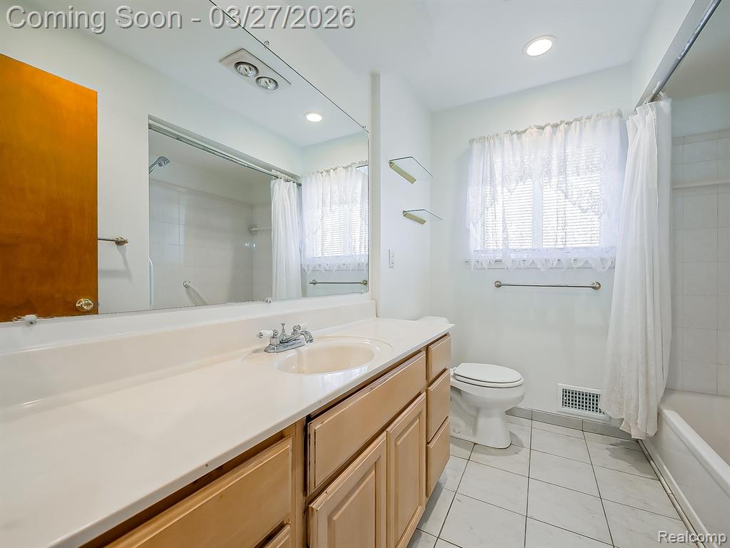 29277 Merrick Avenue, Warren, MI 48092 — Photo 9