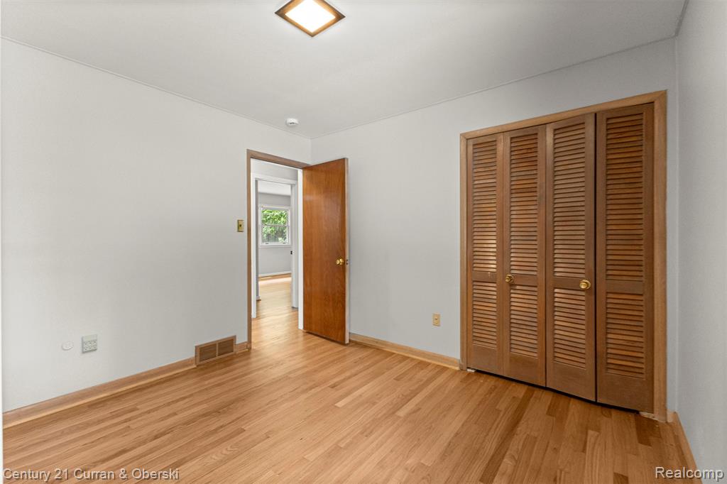 6200 Burger Street, Dearborn Heights, MI 48127 — Photo 20