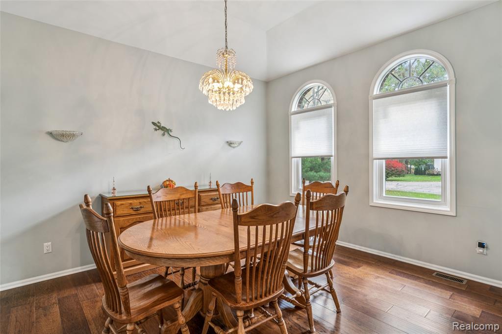 5812 Pine Breeze Drive, Clarkston, MI — Photo 15