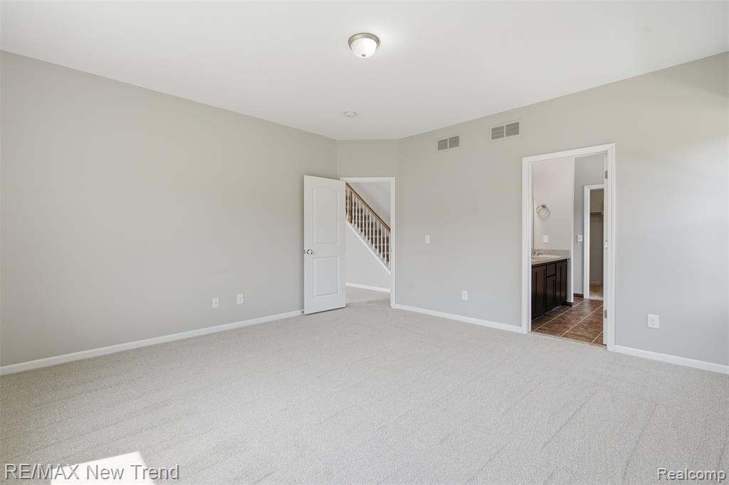 7301 VILLAGE PARK Drive, Independence, MI — Photo 29