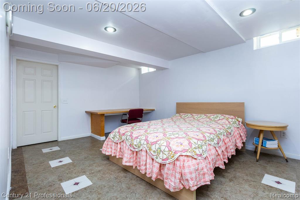 6241 Smithfield Drive, Troy, MI 48085 — Photo 39