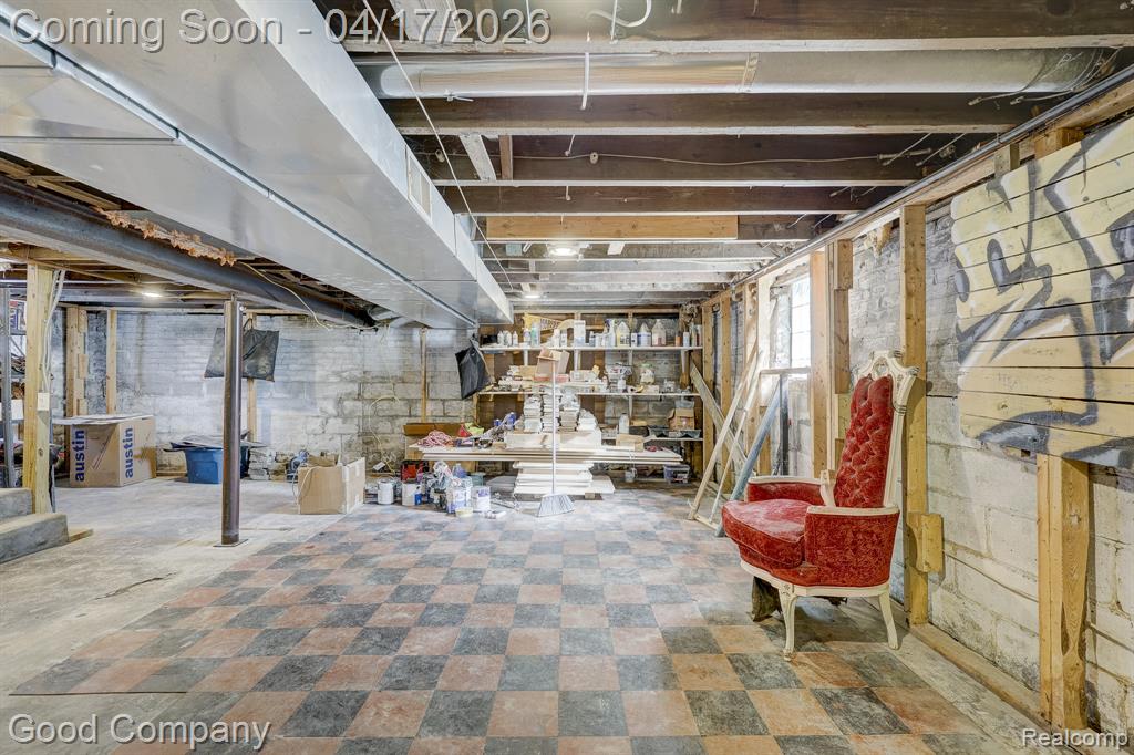 812 E George Avenue, Hazel Park, MI 48030 — Photo 48