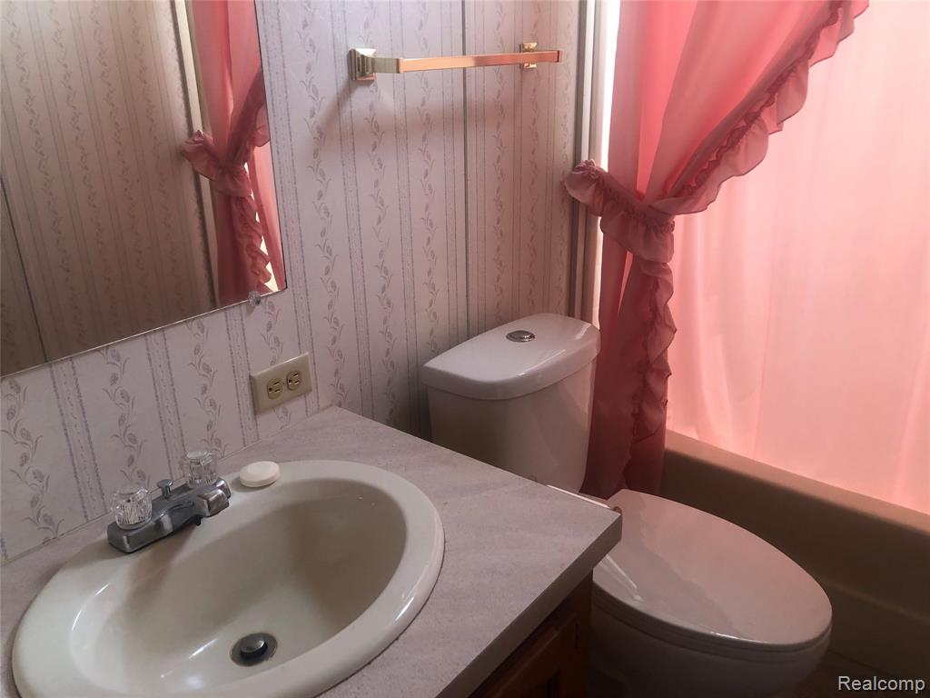 7336 Scotland Circle, Alma, MI 48801 — Photo 7