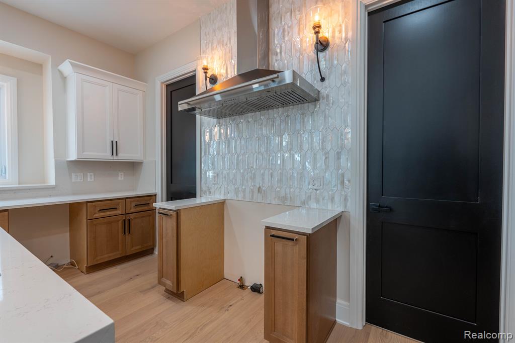 9033 DEERWOOD Road, Clarkston, MI 48348 — Photo 17