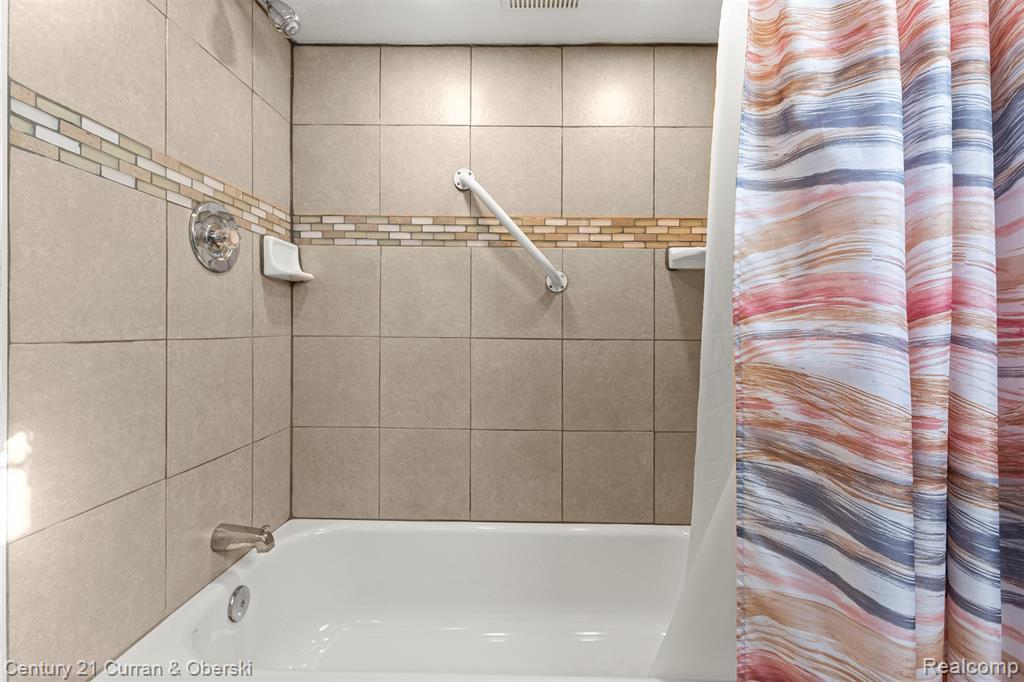 4921 Martin Street, Detroit, MI 48210 — Photo 23