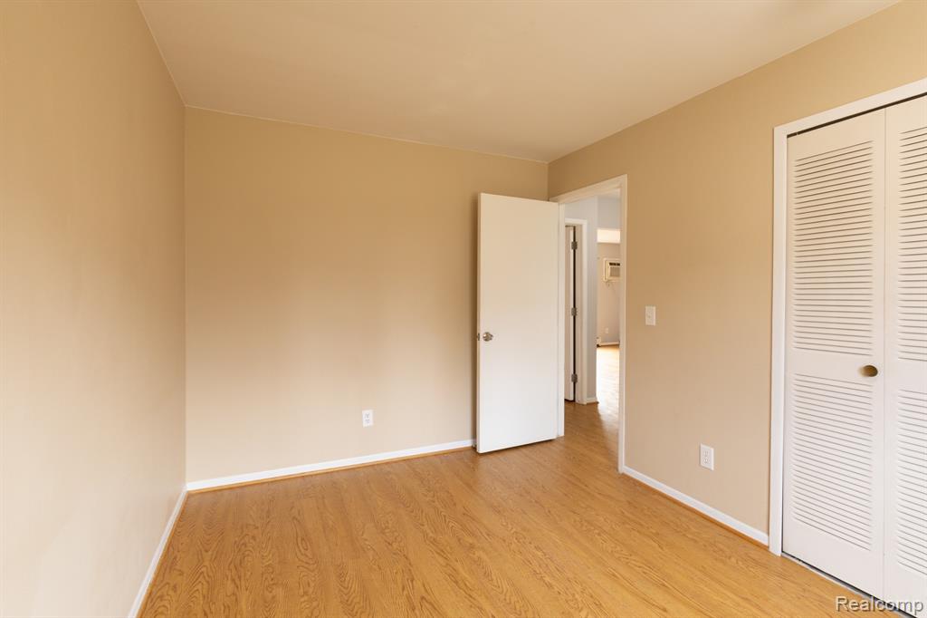 495 Miller Avenue, Apt. 104, Rochester, MI 48307 — Photo 19