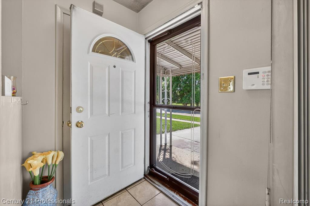 28688 Emerson Street, Inkster, MI 48141 — Photo 6
