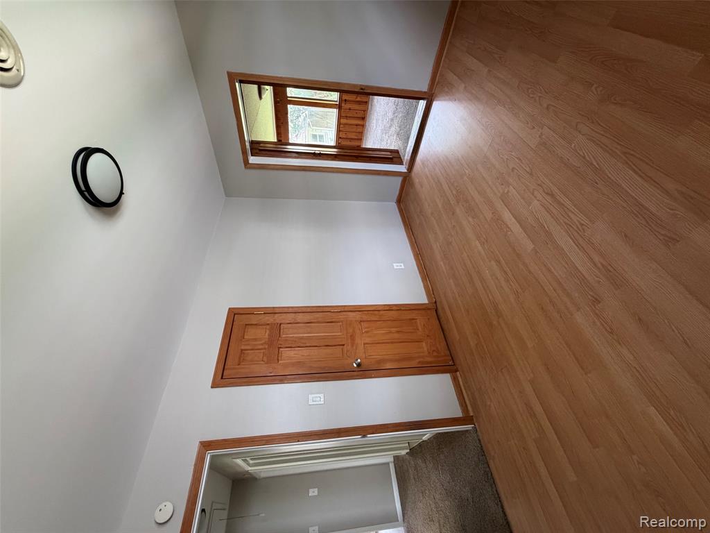 768 W MAPLEDALE Avenue, Hazel Park, MI 48030 — Photo 11